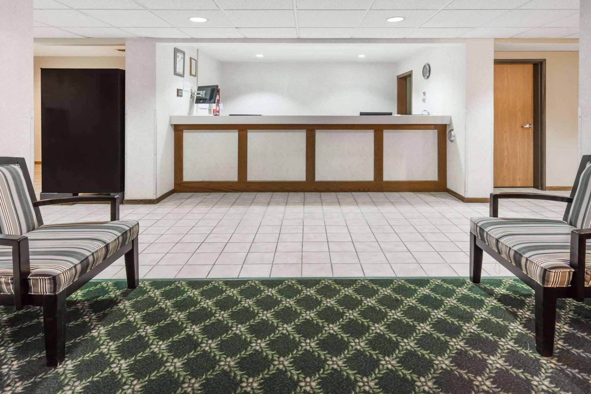 Americinn By Wyndham Columbus Wisconsin 외부 사진