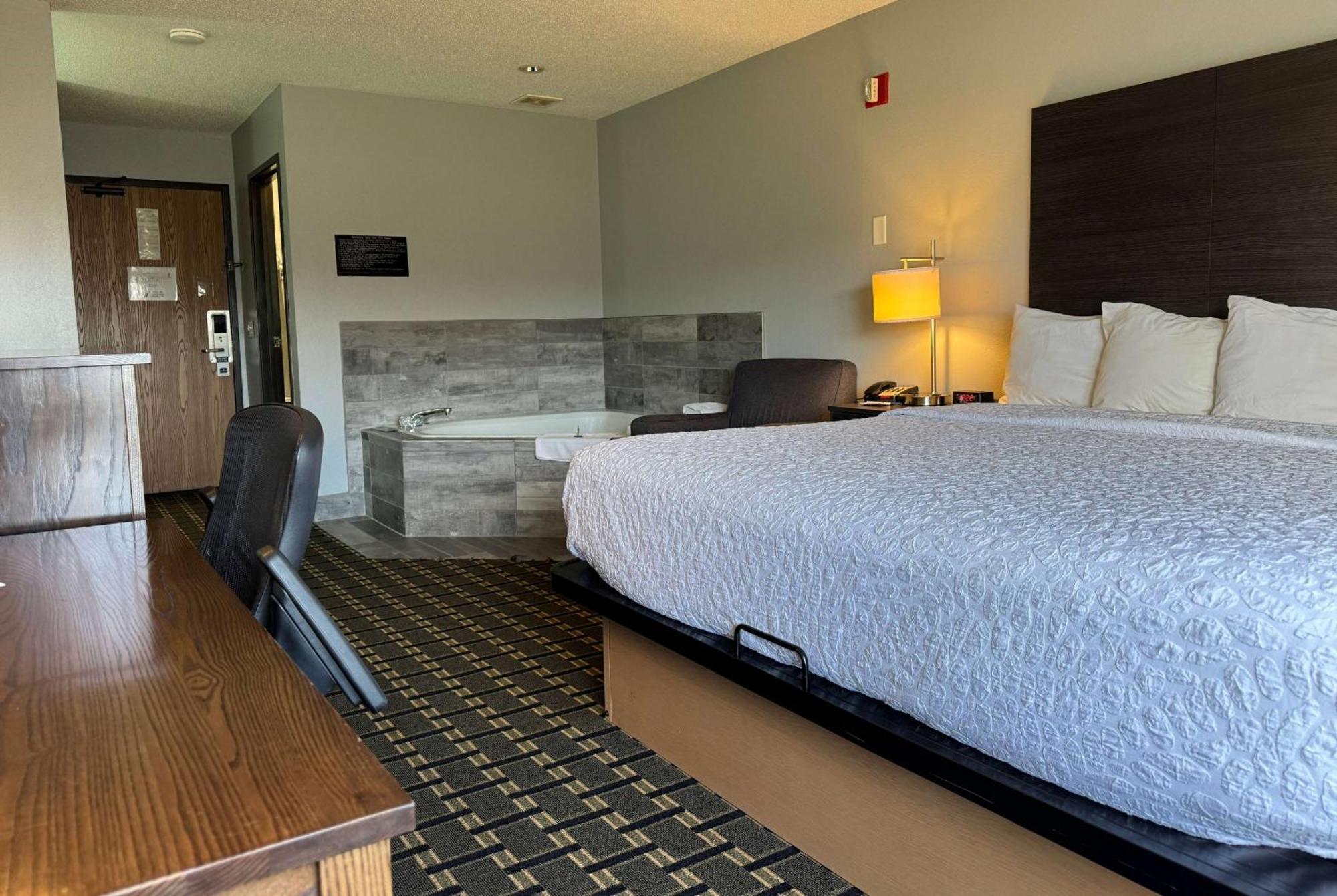 Americinn By Wyndham Columbus Wisconsin 외부 사진