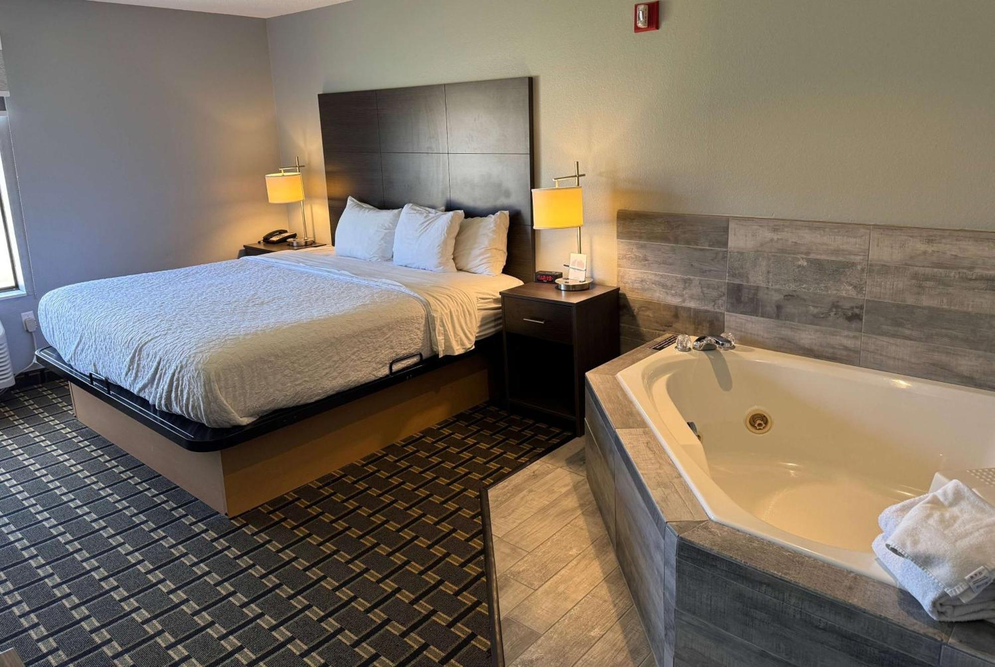 Americinn By Wyndham Columbus Wisconsin 외부 사진