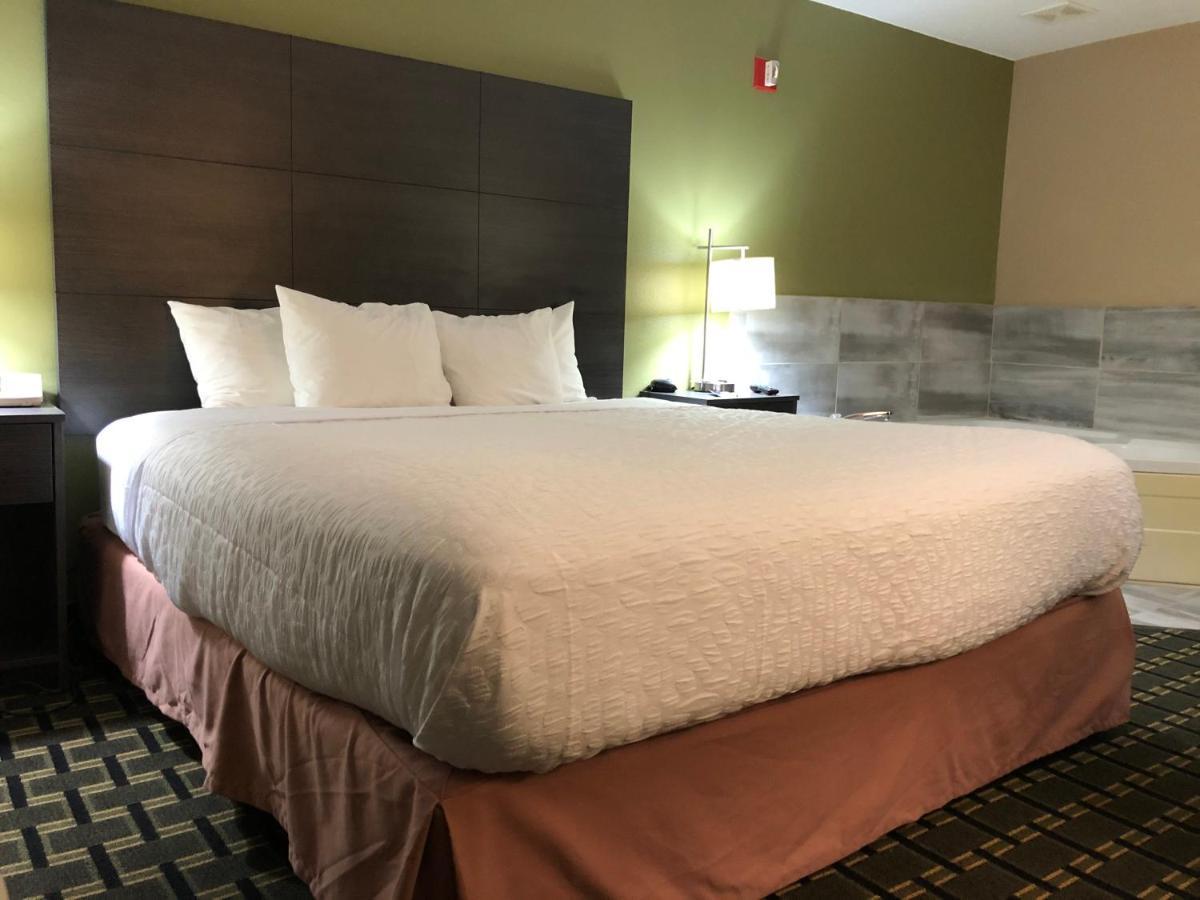 Americinn By Wyndham Columbus Wisconsin 외부 사진
