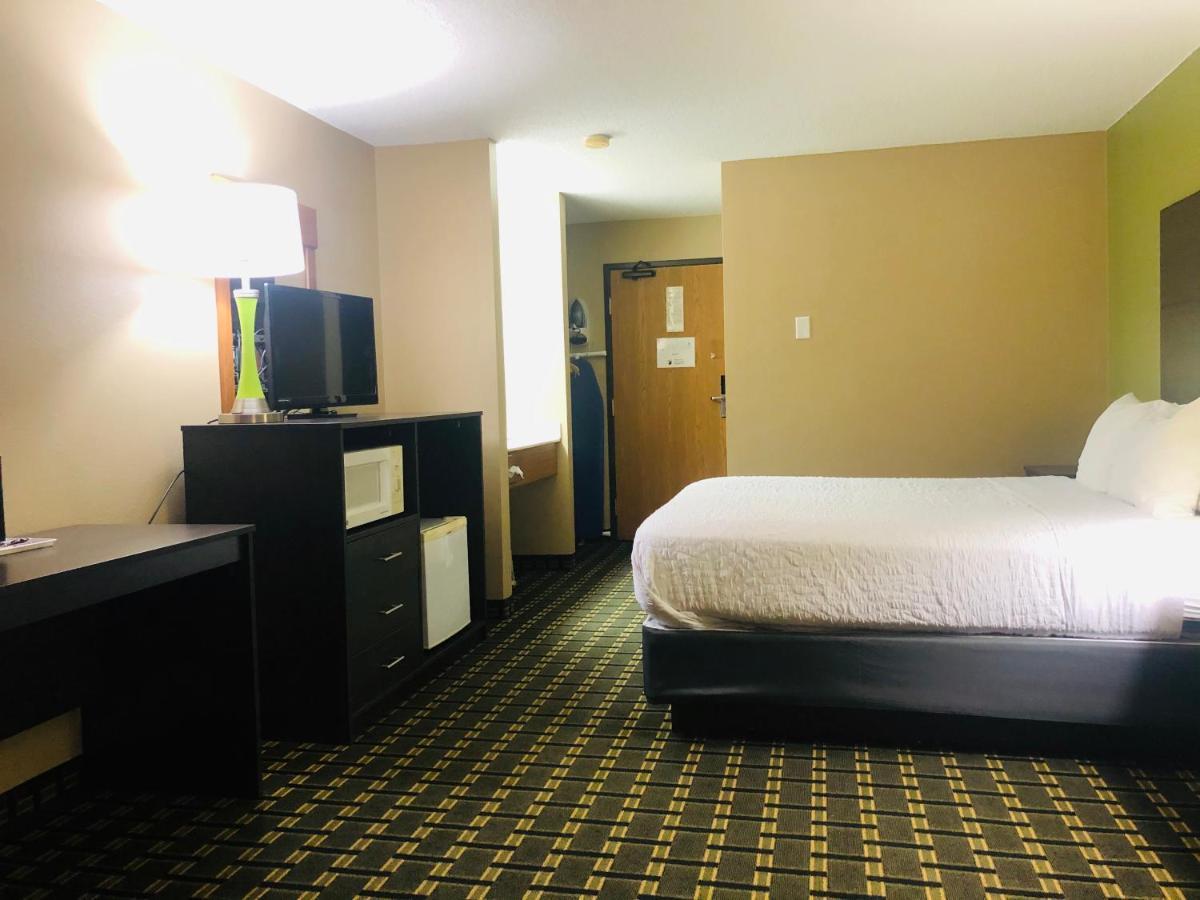 Americinn By Wyndham Columbus Wisconsin 외부 사진
